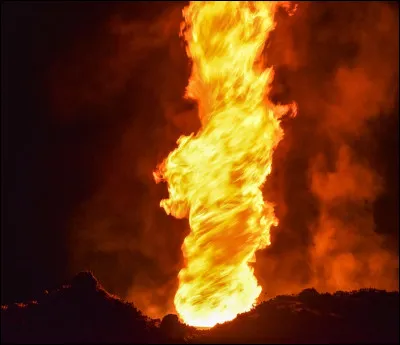 Termine la phrase : "Le feu, ça..."