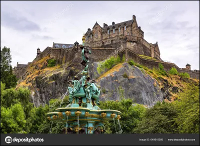 En Écosse vous dégustez le haggis avec une purée de pomme de terre. De quoi est-il composé ?