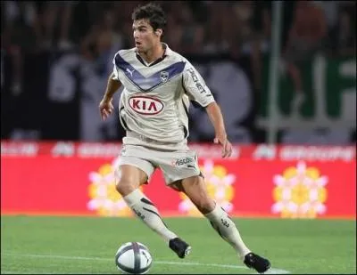 Pour combien de millions d'euros Yoann Gourcuff a-t-il rejoint l'OL depuis les Girondins de Bordeaux ?