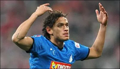 Carlos Eduardo, a finalement dcid de...