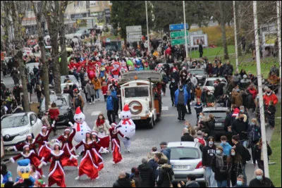 Combien d'habitants le département de la Manche compte-t-il ?