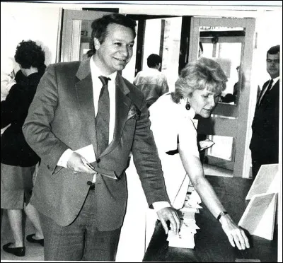 Quelle ville a, la première, symbolisé la montée du FN au début des années 80 ?