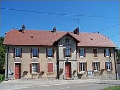 Village de Bourgogne-Franche-Comté, dans l'aire d'attraction Lédonienne, Pimorin se situe dans le département ...