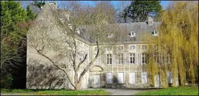 Je vous propose de partir en Normandie à la découverte du château de Reviers. Village de l'aire d'attraction Caennaise, il se situe dans le département ...