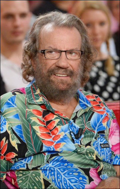 On recherche le prénom d'un humoriste :