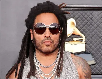 Qui est ce chanteur, interprète du titre ''Lady'' ?