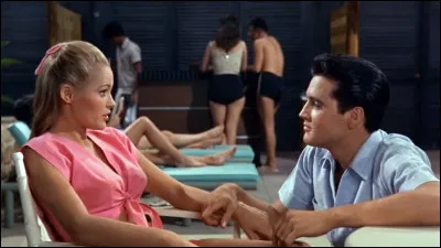 Quelle célébrité est à l'affiche du film "L'Idole d'Acapulco" en 1963 ?