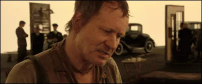 Comment s'intitule ce thriller avec Skarsgård ?