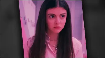 Comment s'appelle le ''crush'' de Sarah ?