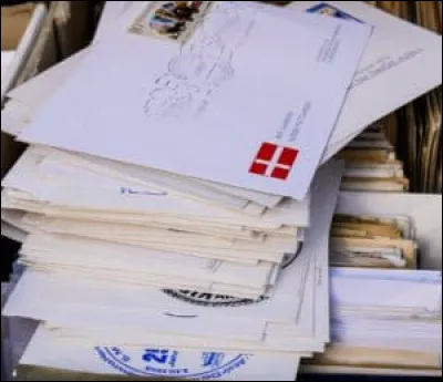 Km 8,4 : Messanges. En 1588 eut lieu une bataille entre les ligueurs et les royalistes commandés par le futur époux de sainte Jeanne de Chantal. De qui était-elle l'aïeule ?