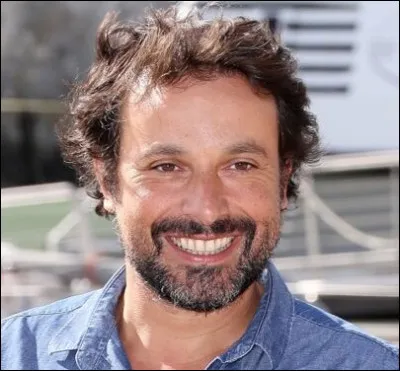 Qui est cet acteur/ humoriste qui tien le rôle de ''Melvil Fauvet'' dans le film ''Madeleine Collins'' ?