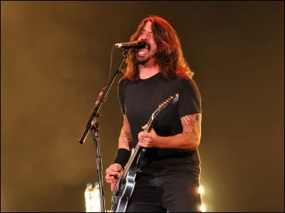 De quel(s) instrument(s) joue-t-il ?