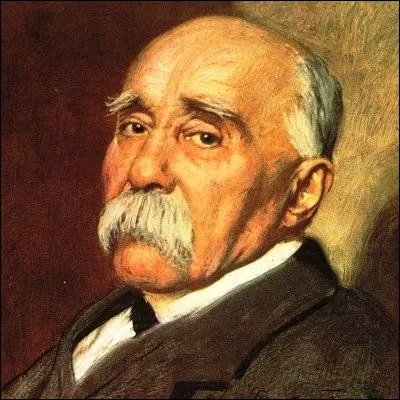 Quelle année est marquée par la démission de Georges Clemenceau en France et par lélection de Warren Harding à la présidence des États-Unis ?