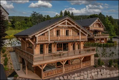 Km 117,8 : Loches-sur-Ource. Quel est le type du climat attribué au village selon une étude du Centre national de la recherche scientifique ?