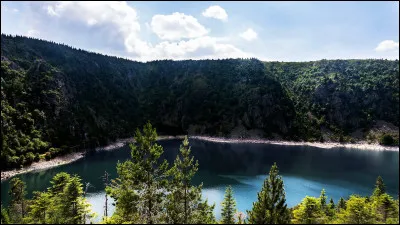 Quelle est la vitesse du son dans l'eau douce ?