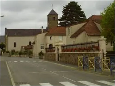 Village de l'arrondissement de Charolles, Chalmoux se situe dans l'ex région ...