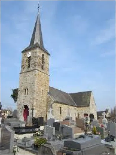 Vous avez sur cette image l'église Notre-Dame-de-l'Assomption, au Mesnil-Gilbert. Village normand, dans l'arrondissement d'Avranches, il se situe dans le département ...
