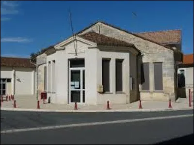 Village de l'aire d'attraction Bordelaise, dans le Blayais, Saint-Mariens se situe dans le département ...