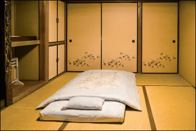 Quel est le nom de ce lit japonais ?