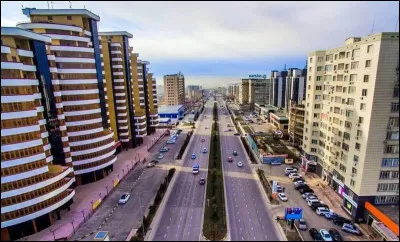 Cette ville du Kazakhstan, la troisième du pays avec 1 million d'habitants, est un centre industriel important dans le sud-est du pays :