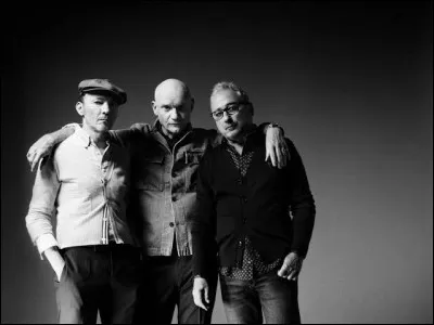 Quels sont les autres membres du groupe ?