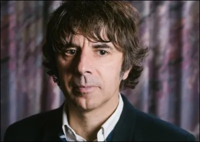 Qui est ce chanteur, auteur-compositeur et interprète du titre "Coccinelle" ?