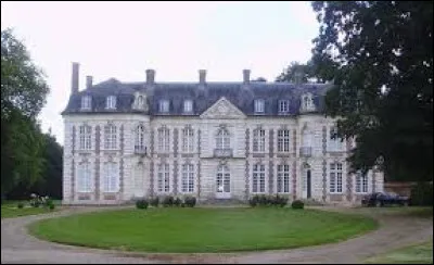 Nous sommes dans les Hauts-de-France au château de Dromesnil. Petit village Samarien, il se situe dans l'ex région ...