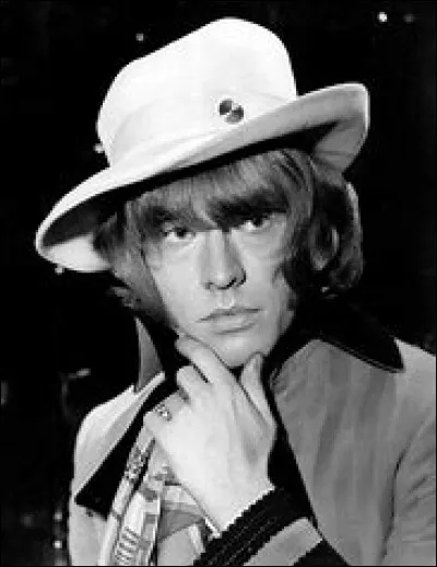 Quel groupe Brian Jones a-t-il co-créé ?