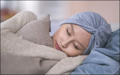 Km 211,0 : Le Lioran. Après l'implantation et l'inauguration du téléphérique du Plomb du Cantal par Georges Pompidou, les nombreux aménagements et construction de la Tour Sumène en 1971, le premier télésiège, celui de la Combe, en 1980 suivi en 1987 de l'installation de canons à neige, une patinoire est construite. Qui vient l'inaugurer ?