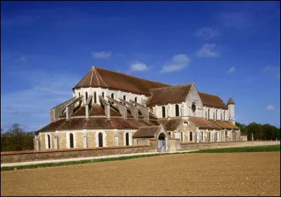 Quel est ce village, situ&eacute; dans la vall&eacute;e du Serein, connu pour sa grande abbaye cistercienne du XIIe si&egrave;cle ?