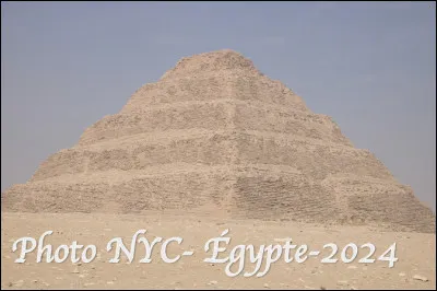 Qu'est ce que c'est que ce monument pyramidale de l'Égypte ancienne ?