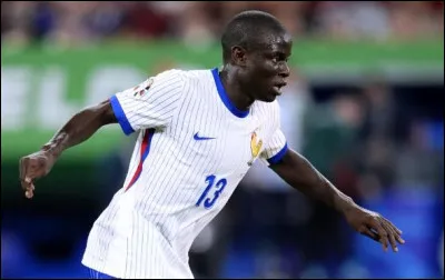 Quel joueur de l'équipe de France s'est blessé au nez lors de son 1er match ? Attention, il ne faut pas se fier à la photo !