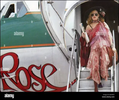 "The Rose" est un long-m&eacute;trage interpr&eacute;t&eacute; par Cindy Lauper.