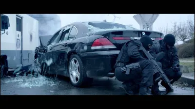 Tes amis et toi, vous vous faites attaquer, que faites-vous ?