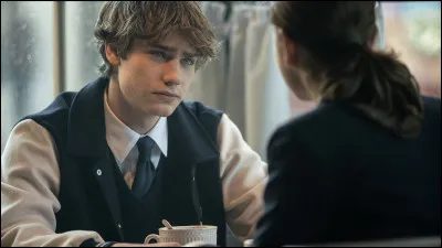 Est-ce que Lionel est amoureux du personnages principal fille ?