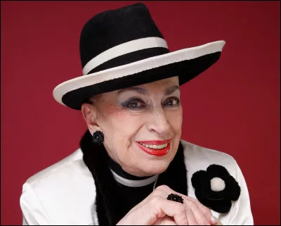 Quel est le nom de cette femme qui a présidé le comité Miss France de 1981 à 2007 ?