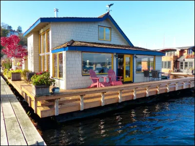 Il appelle la radio de nuit pour remarier son père. ..