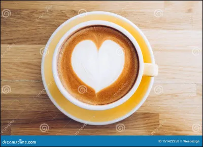 J'aime [commencé] ma journée avec une tasse de café.