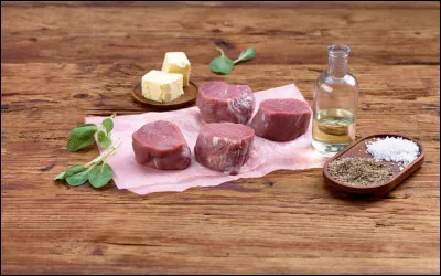 On peut voir Robert Mitchum dans ces quatre films. Lequel est sorti en 1946 ?