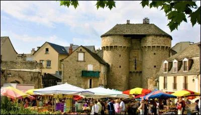 Quelle est cette ville de 4 700 habitants, la deuxième du département ?