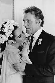 Combien de fois Elizabeth Taylor s'est-elle mari&eacute;e avec Richard Burton ?