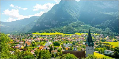 Petite ville de quelques 4500 habitants, Eschen est localisée...