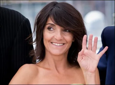 Mon premier est au-dessus, mon second m'appartient, mon troisième avance dans l'eau, mon tout fatigue !