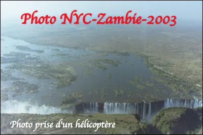 Quel est ce fleuve en Z qui prend sa source en Zambie, donne naissance aux chutes Victoria et se jette dans l'océan indien ?