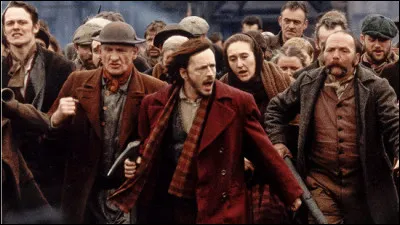 La principale expérience de Renaud au cinéma a lieu en 1993, dans ce film où il est aux côtés de Miou-Miou et Gérard Depardieu :