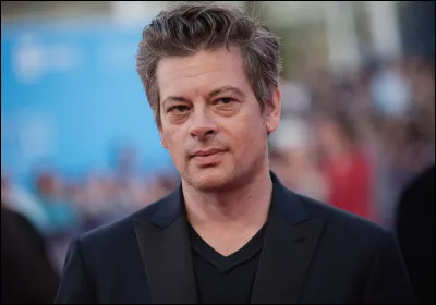 En 2021, il était Fred de Meurs, aux côtés de Léa Seydoux et de 
Blanche Gardin dans ...