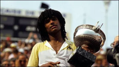 Cette année célèbre les 40 ans de la victoire de Yannick Noah en simple messieurs.