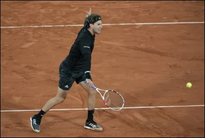 Dominic Thiem, double finaliste sur la terre battue parisienne en 2018 et 2019, passe par les qualifications pour son dernier Roland Garros.