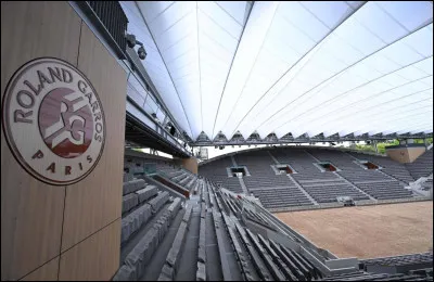 Des matchs de qualifications se jouent pour la première fois sur le court Suzanne Lenglen.