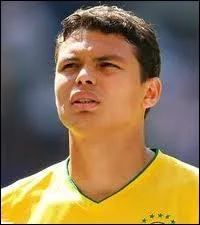 Le record de Pastore n'aura duré qu'un an, car le PSG a annoncé en juillet 2012 la signature de Thiago Silva en provenance du Milan AC pour la somme de 46 M. Quelle compétition figure à son palmarès ?